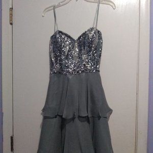 Size 4 Silver Homecoing\Party Dress